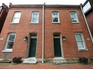 1822 S 8th St #A, Saint Louis, MO 63104