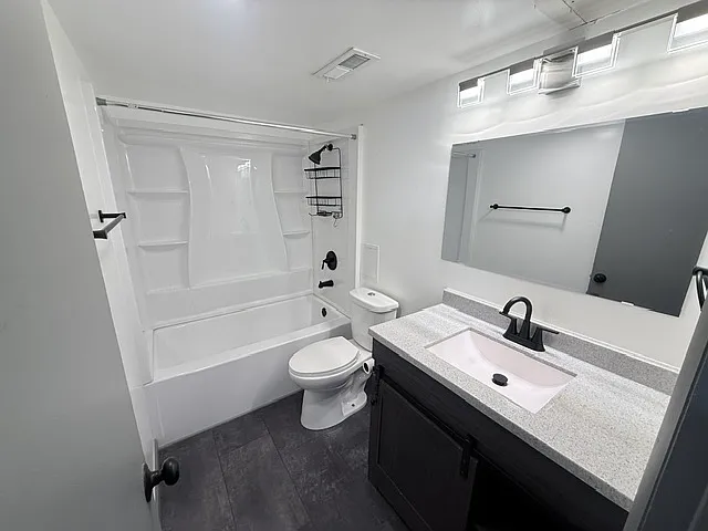 TVC - Bradley Building — Photo 15