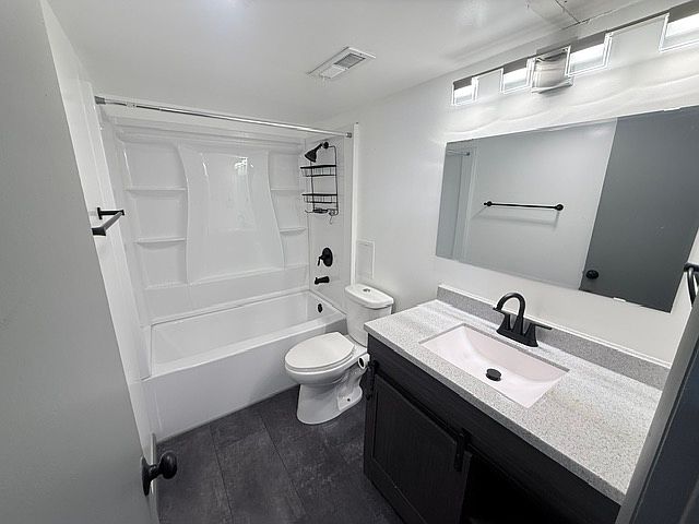 2nd image of 6701 Bradley Ave #B3