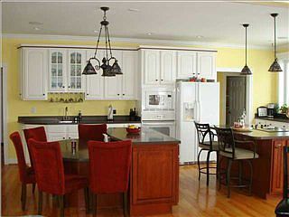 2nd image of 1060 Ashford Ln