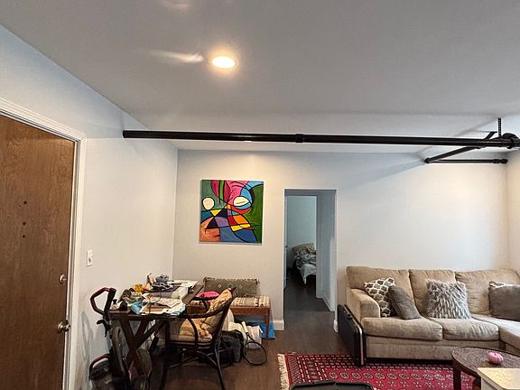 5th image of 2577 Euclid Heights Blvd #C