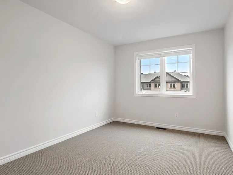 1072 Kijik Cres #1 — Photo 21