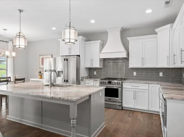 2340 Coroneo Ln, Lexington, KY 40509