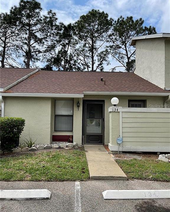 1st image of 134 Pine Island Cir