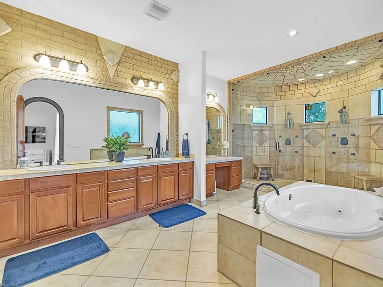 411 Cielo Cir — Photo 49