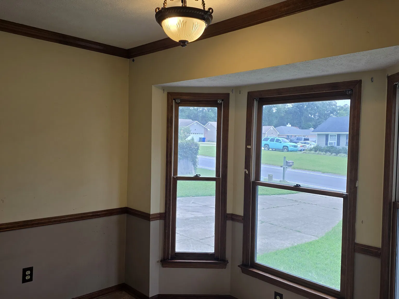 3 bed, 1600 sqft, $1,600 — Photo 4