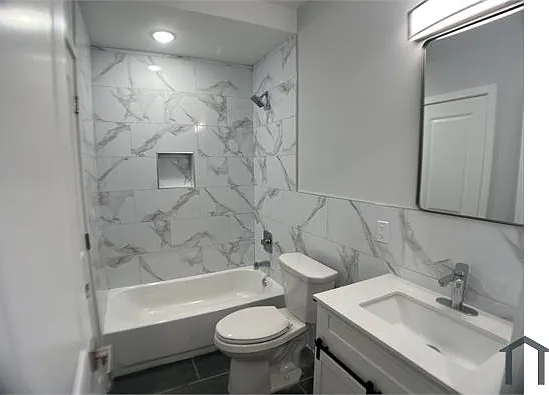 3221 N 13th St #B — Photo 9