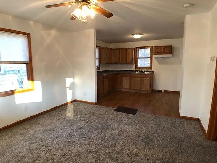 1 bed, 1.0 bath, 506 sqft, $1,000 — Photo 2