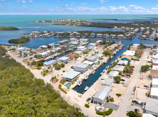 102 W Bruce Ct, Marathon, FL 33050