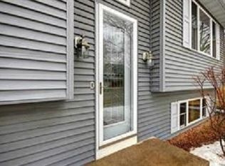 7817 E Oakbrook Cir, Madison, WI 53717