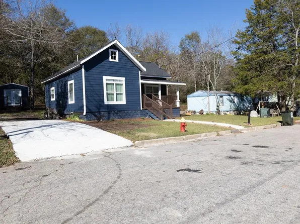 18 North St, Manchester, GA 31816