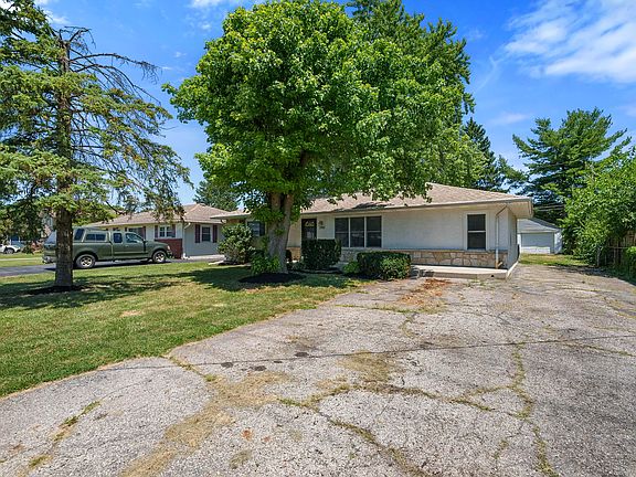 4th image of 3338 Parsons Ave