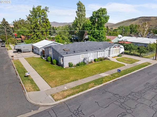 2248 Oak St, Baker City, OR 97814
