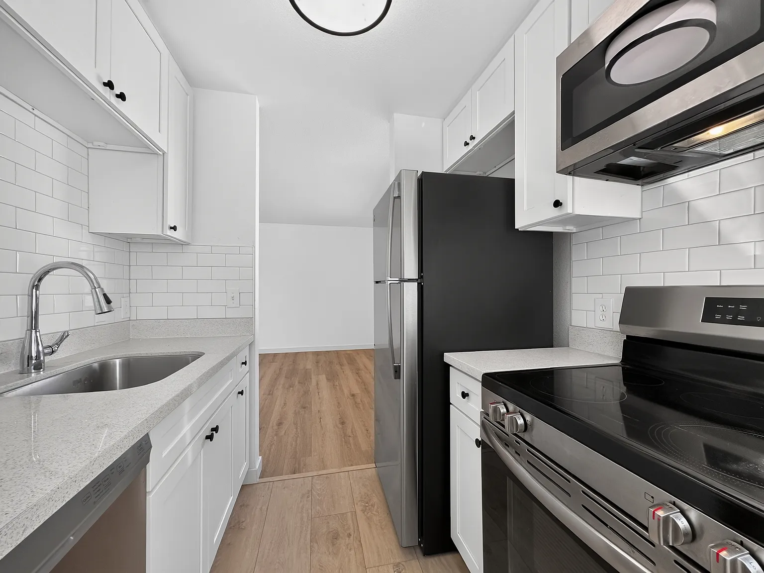 2140 SW Holden St, Seattle - B3 — Photo 4