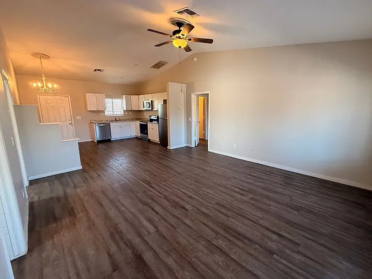 5777 S Jacaranda Rd #C — Photo 3