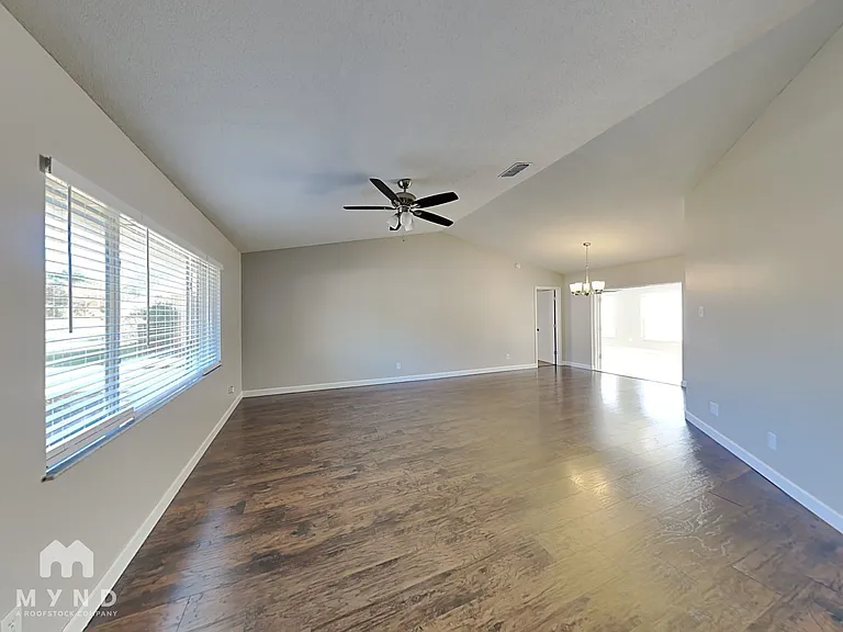 5061 Elwood Rd — Photo 3