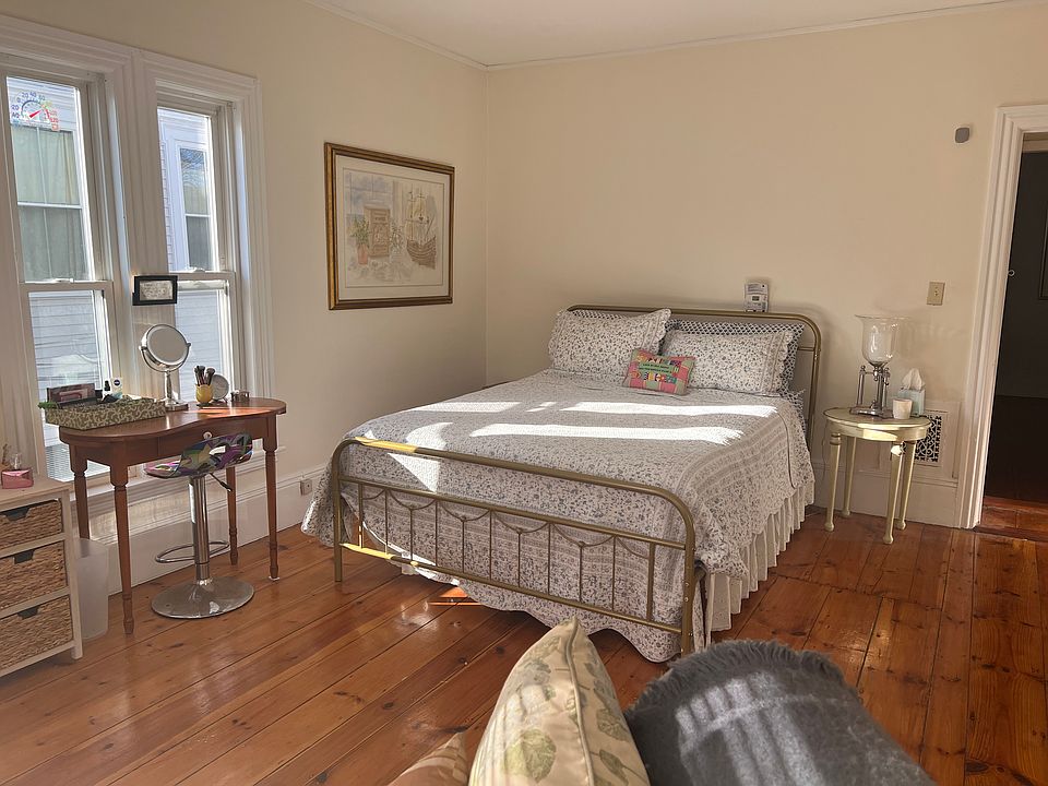 Front Room, Livingroom or Bedroom