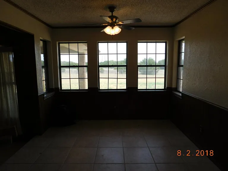 2315 E Highway 190 — Photo 18