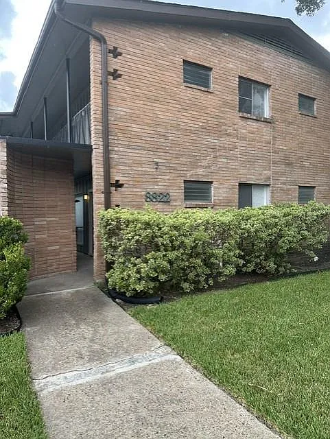 1 bed, 1.0 bath, 650 sqft, $885 — Photo 1
