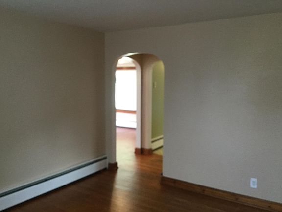 4th image of 1229 Bridge St