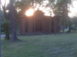 26 Chaparral Ln, Glen Carbon, IL 62034