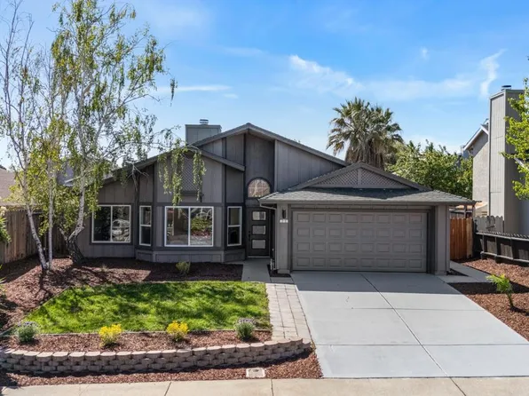 215 Spindrift Ct, Oakley, CA 94561