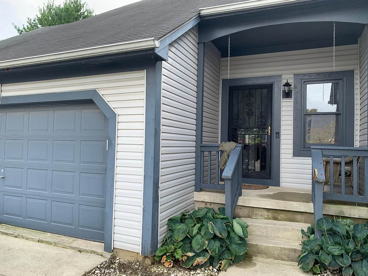2 bed, 2.5 bath, 1850 sqft, $2,240 — Photo 3