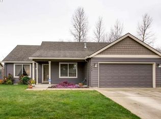 772 E 8th St, Molalla, OR 97038