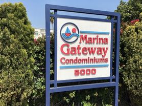 5000 S Centinela Ave