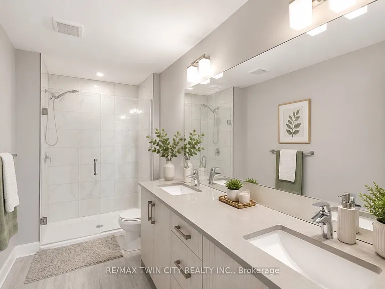 499 Sophia Cres #56 — Photo 18