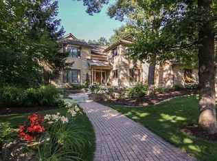 2871 Woods Edge Ct, Fitchburg, WI 53711