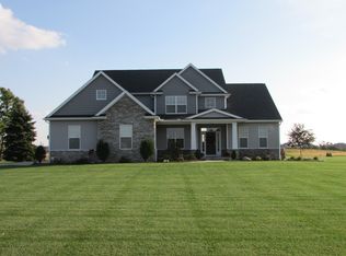 15401 Roachton Rd, Perrysburg, OH 43551