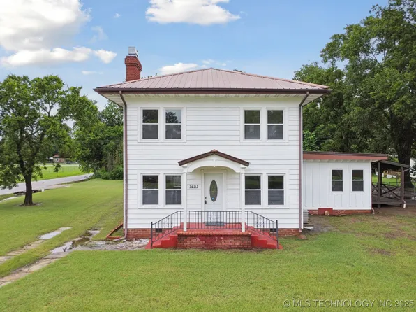 1601 E 6th St, Okmulgee, OK 74447