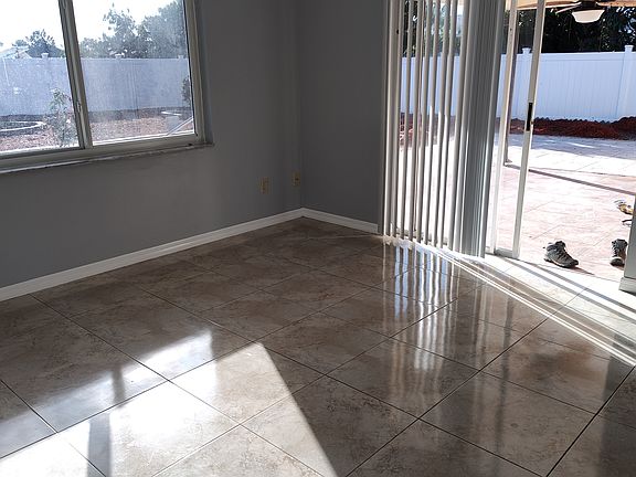 5th image of 1039 SE 16th Pl