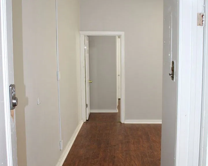 1015 Green St — Photo 4