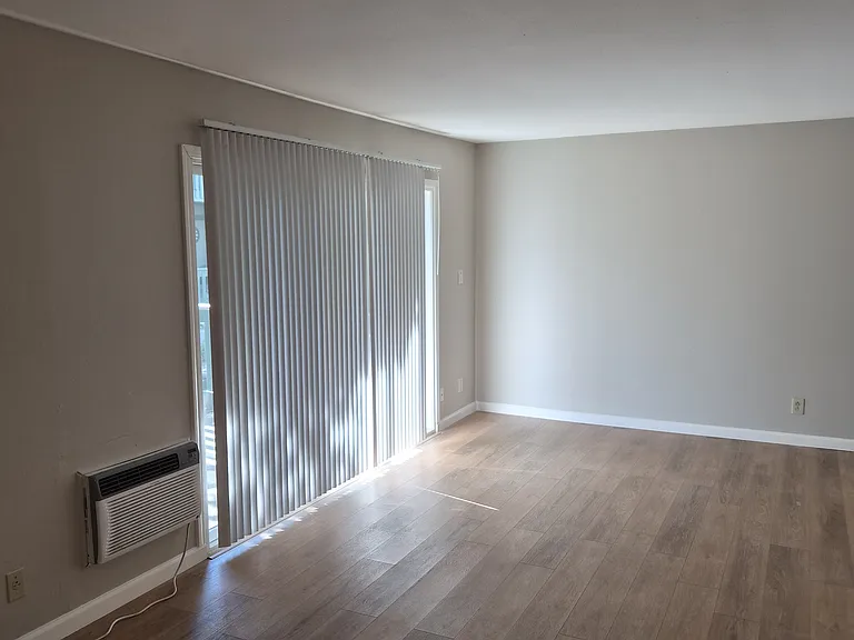 1036 Oak Grove Rd #33 — Photo 6
