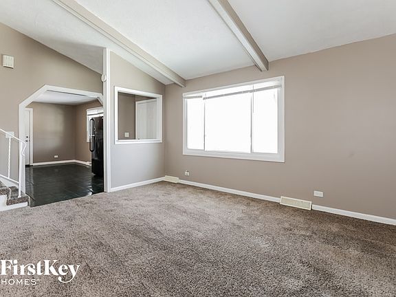 3rd image of 400 Conde St