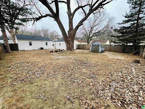 3rd image of 1515 28th St