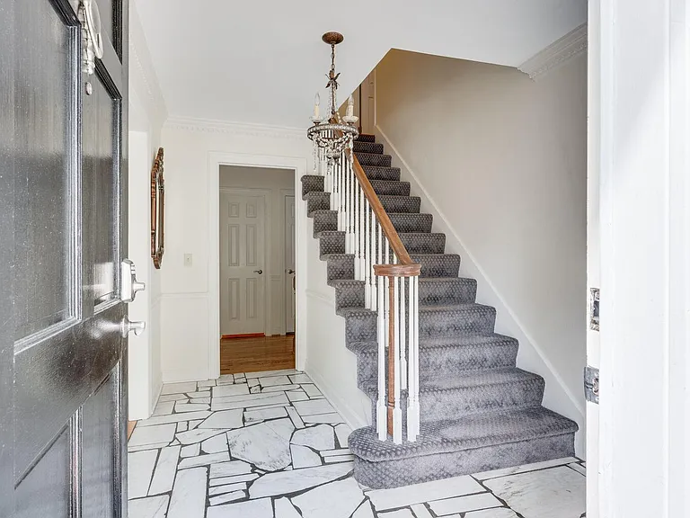 4625 Mountain View Dr — Photo 14