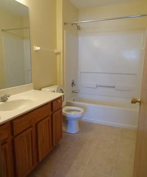 1431 Silverstone Dr — Photo 9