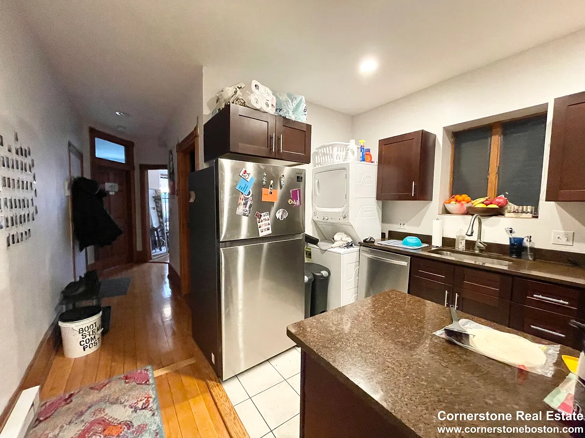 Building Photo - 618 Columbus Ave #4