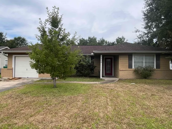 1808 Greenbriar Ave, Orange, TX 77632
