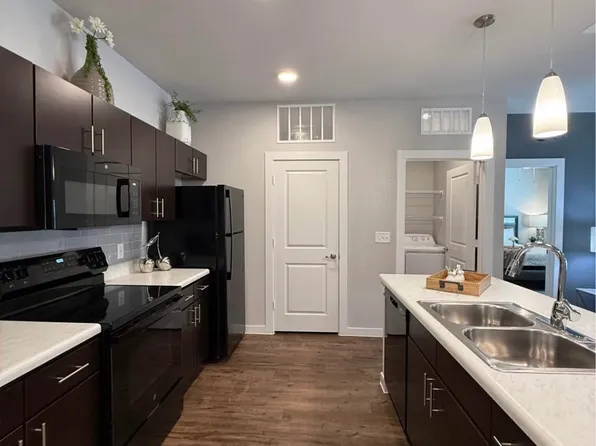 2016 Main St #A1246, Houston, TX 77002