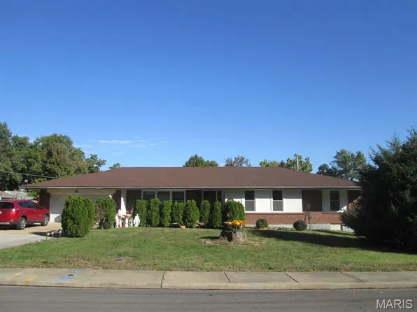 10095 Thorpe Ave, Saint Louis, MO 63114