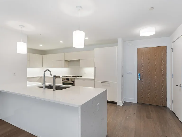 9 Avenue At Port Imperial #921 — Photo 5