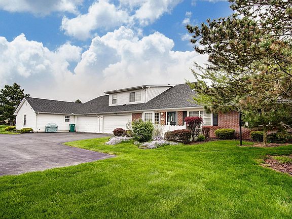 3rd image of 3930 Crestfield Dr