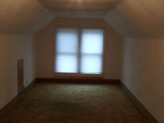 3rd image of 542 Baird St #1