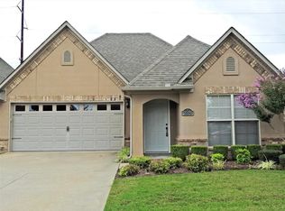 2009 Stonegrove Rd, Bentonville, AR 72713