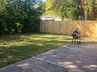 15238 5th Ave, Phoenix, IL 60426