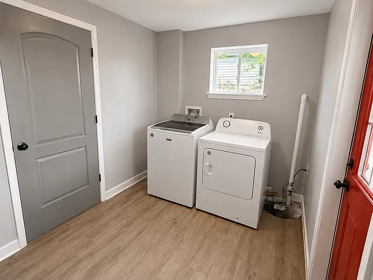 228 Williams Rd — Photo 32